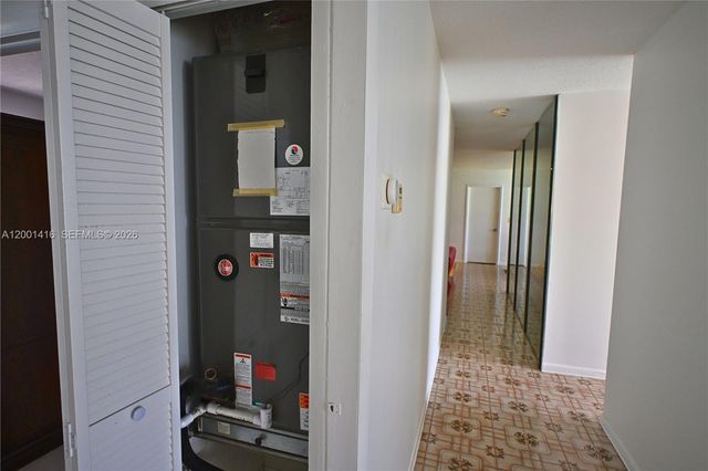 13931 SW 105th St, Miami, FL 33186