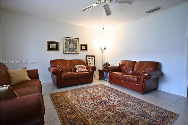 13931 SW 105th St, Miami, FL 33186