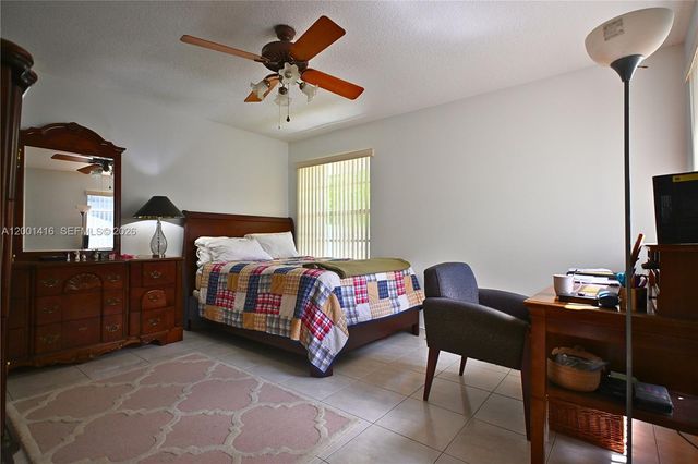 13931 SW 105th St, Miami, FL 33186