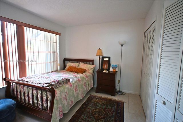 13931 SW 105th St, Miami, FL 33186