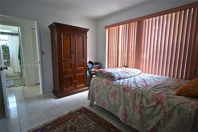 13931 SW 105th St, Miami, FL 33186