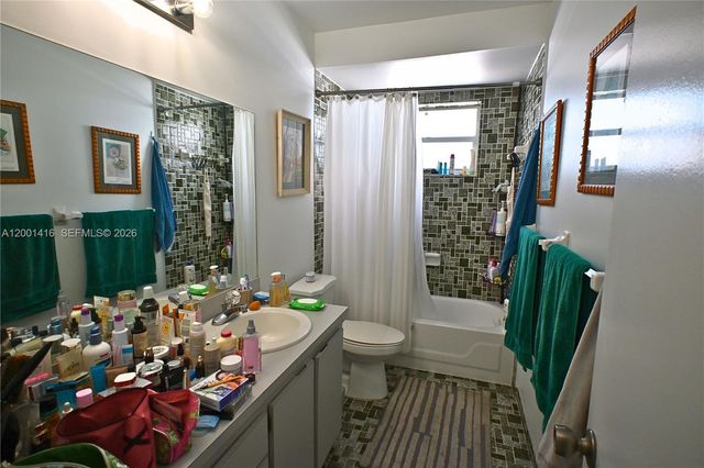 13931 SW 105th St, Miami, FL 33186