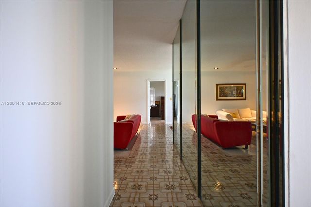 13931 SW 105th St, Miami, FL 33186