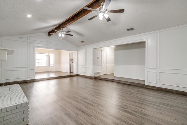 113 Clinton Street, Burleson, TX 76028