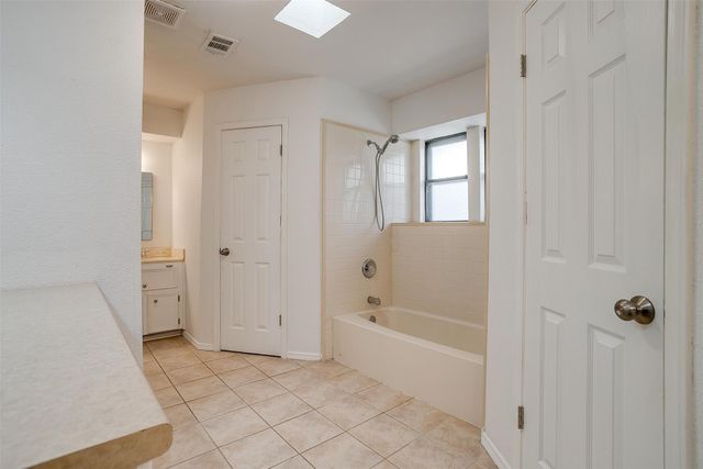 113 Clinton Street, Burleson, TX 76028