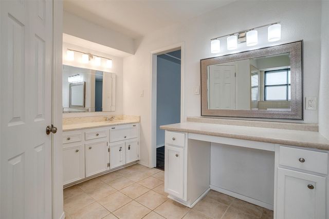 113 Clinton Street, Burleson, TX 76028