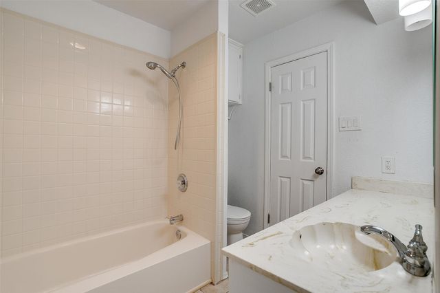 113 Clinton Street, Burleson, TX 76028