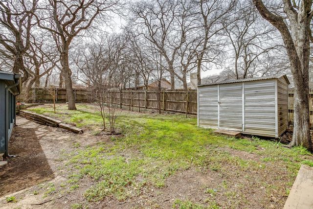 113 Clinton Street, Burleson, TX 76028