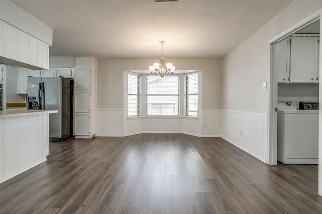 113 Clinton Street, Burleson, TX 76028