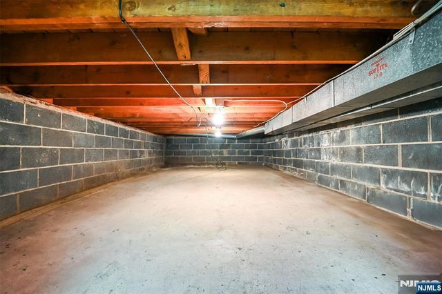 595 Colonial Road, River Vale, NJ 07675