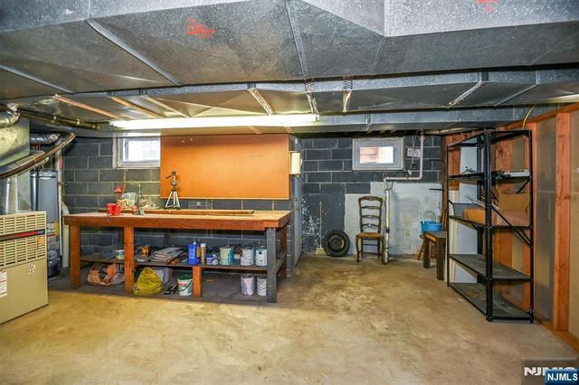 595 Colonial Road, River Vale, NJ 07675