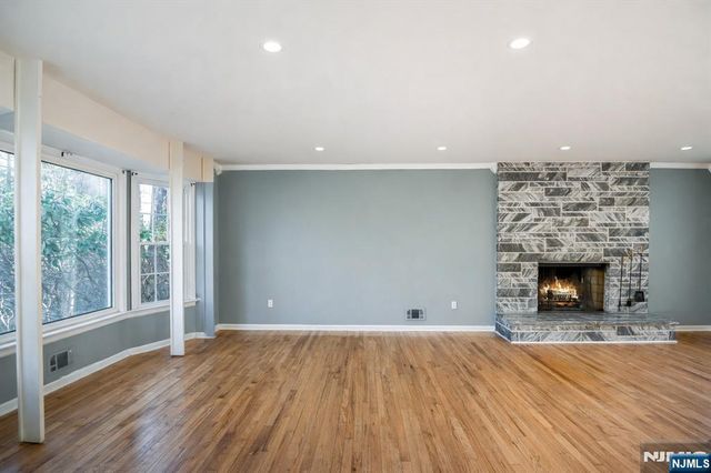 595 Colonial Road, River Vale, NJ 07675