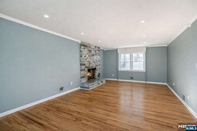 595 Colonial Road, River Vale, NJ 07675