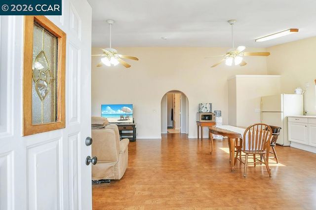140 Raye Ave, Oakley, CA 94561