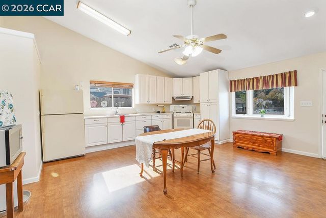 140 Raye Ave, Oakley, CA 94561