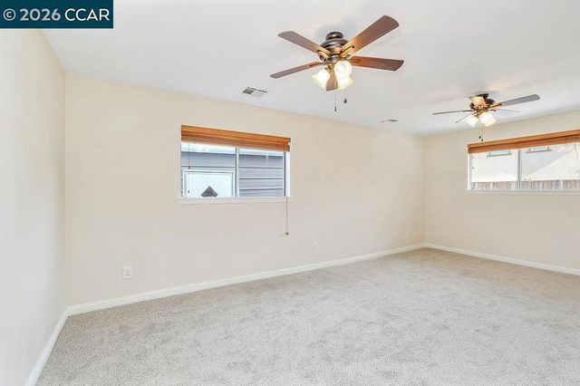 140 Raye Ave, Oakley, CA 94561