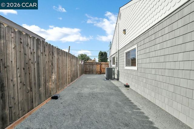 140 Raye Ave, Oakley, CA 94561
