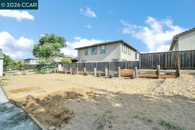 140 Raye Ave, Oakley, CA 94561