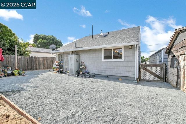 140 Raye Ave, Oakley, CA 94561