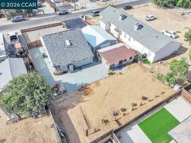 140 Raye Ave, Oakley, CA 94561