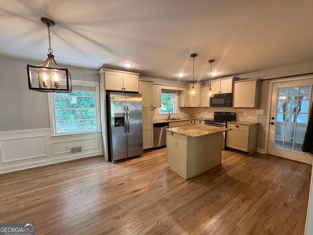 2002 Drew Valley Road NE, Atlanta, GA 30319