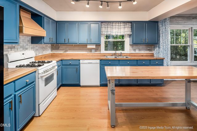 6000 Haywood Drive, Rocky Mount, NC 27803