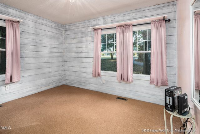 6000 Haywood Drive, Rocky Mount, NC 27803