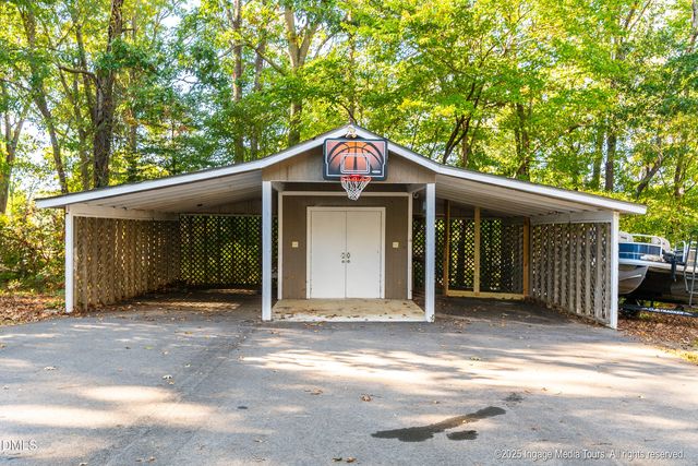 6000 Haywood Drive, Rocky Mount, NC 27803