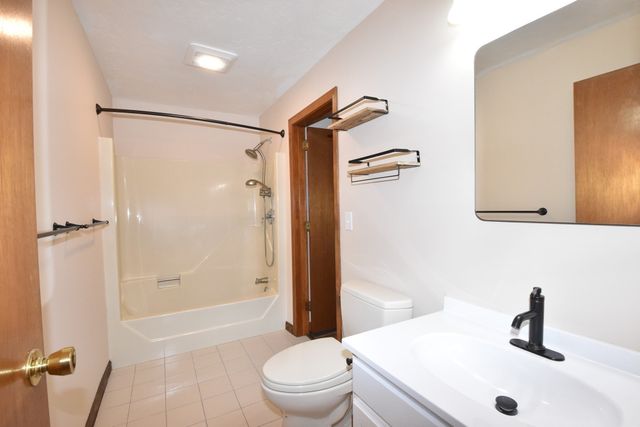 59 Nottingham Rd 59, Grafton, MA 01519