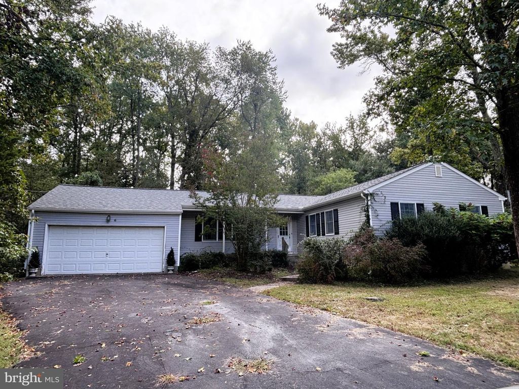 6 E DELAWARE TRL, Medford, NJ 08055 — exterior
