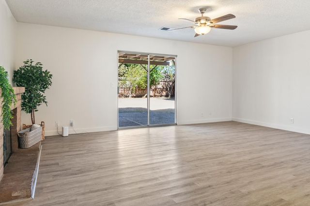 844 Emory Ct, Merced, CA 95341