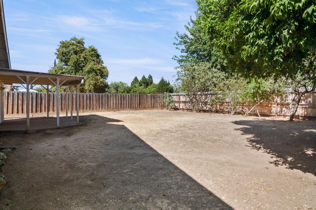 844 Emory Ct, Merced, CA 95341