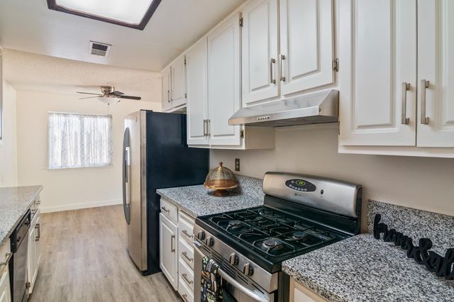 844 Emory Ct, Merced, CA 95341