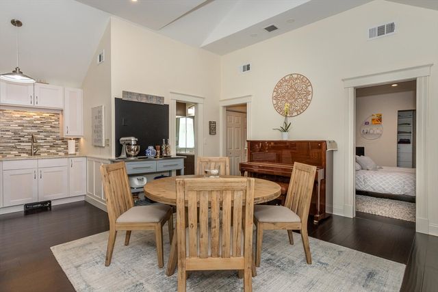 32 Billings St 32R, Sharon, MA 02067