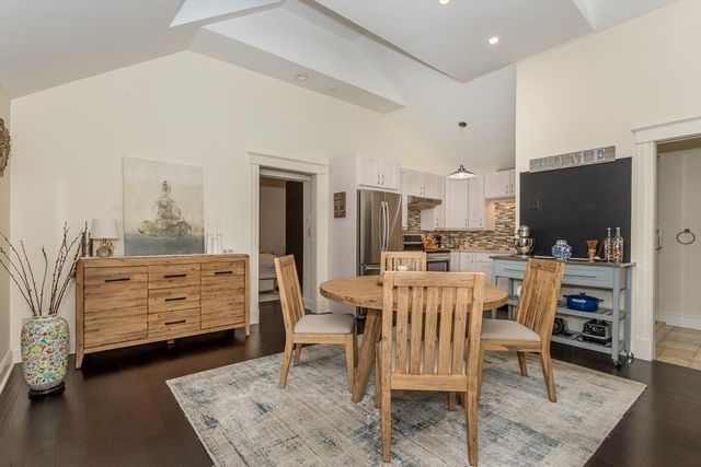 32 Billings St 32R, Sharon, MA 02067