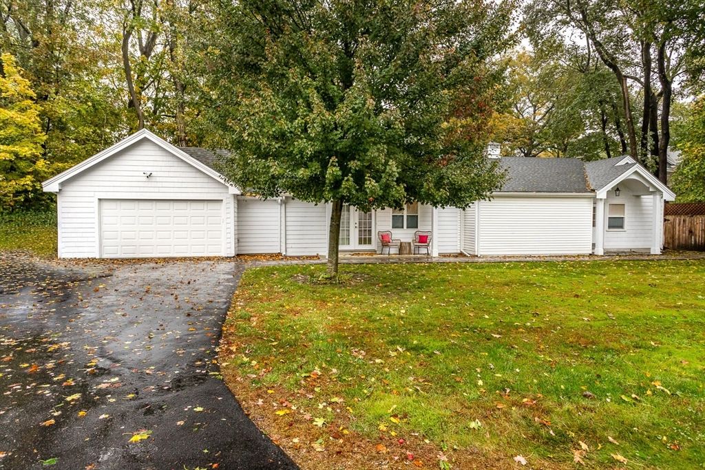 32 Billings St 32R, Sharon, MA 02067