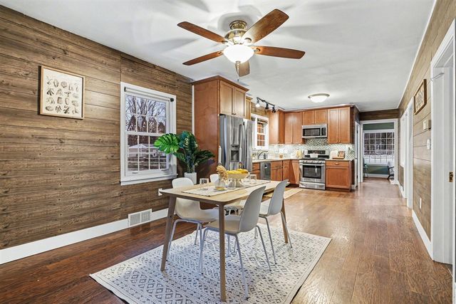 2844 W Glenlord Road, Stevensville, MI 49127