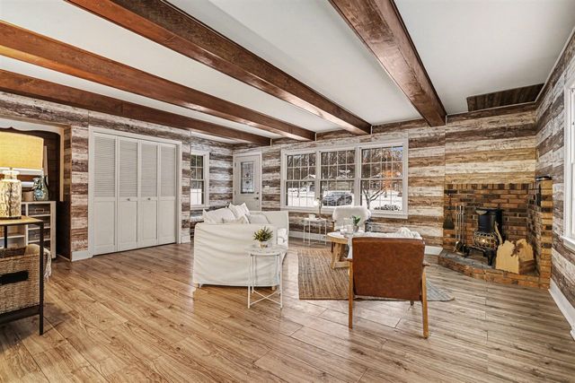 2844 W Glenlord Road, Stevensville, MI 49127