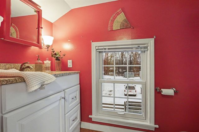 2844 W Glenlord Road, Stevensville, MI 49127