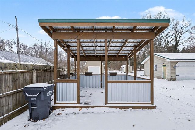 2844 W Glenlord Road, Stevensville, MI 49127