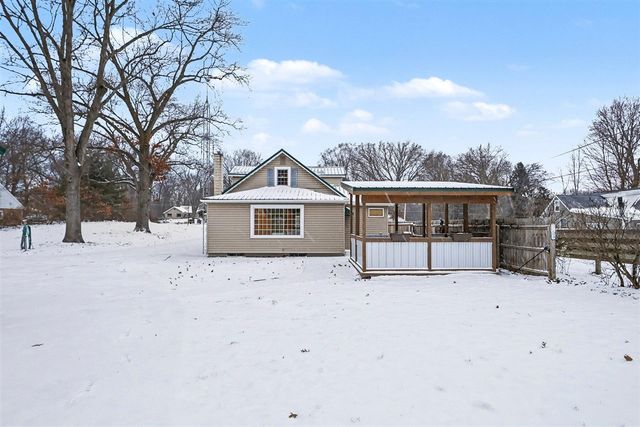 2844 W Glenlord Road, Stevensville, MI 49127