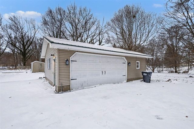 2844 W Glenlord Road, Stevensville, MI 49127