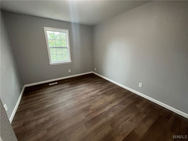 435 30th, Tuscaloosa, AL 35401