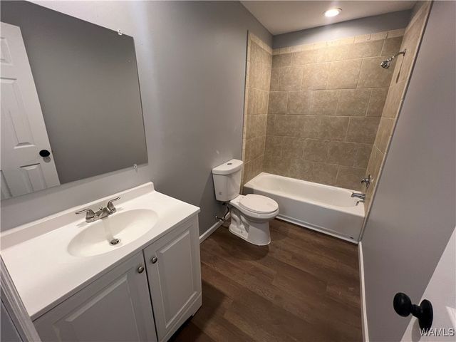 435 30th, Tuscaloosa, AL 35401