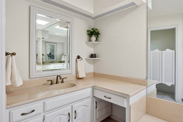 405 Charleston Court, Hurst, TX 76054