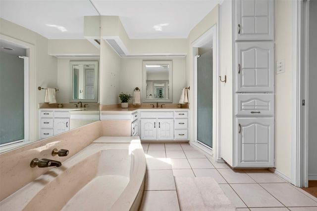 405 Charleston Court, Hurst, TX 76054