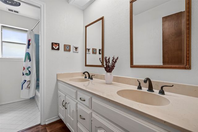 405 Charleston Court, Hurst, TX 76054