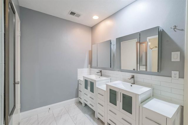 11902 Brook Meadows Lane, Meadows Place, TX 77477