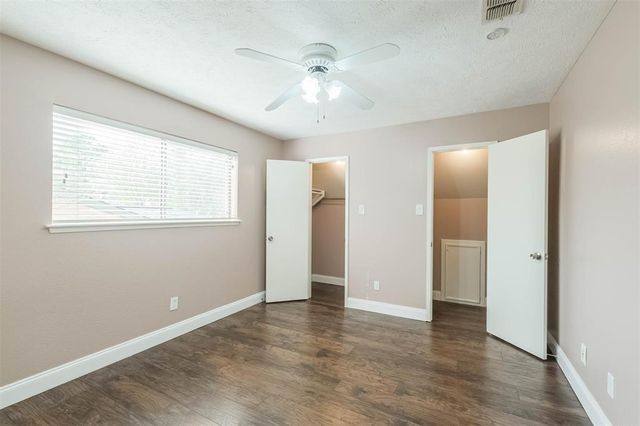 11902 Brook Meadows Lane, Meadows Place, TX 77477