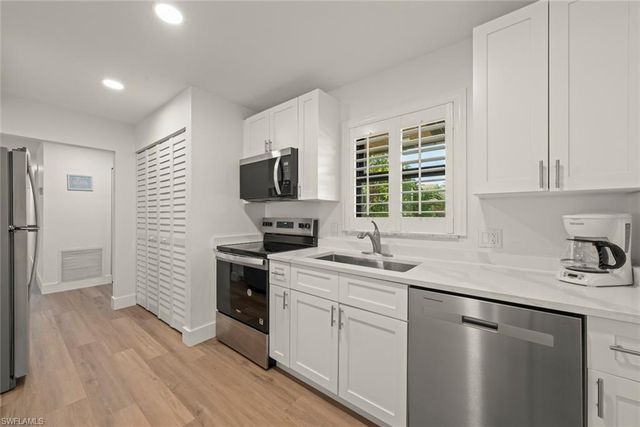 5117 Sea Bell RD # D204, Sanibel, FL 33957